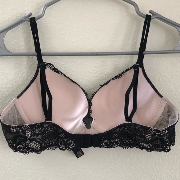 Victoria’s Secret Very Sexy Push Up Bra - Picture 4 of 6